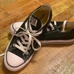Women’s converse